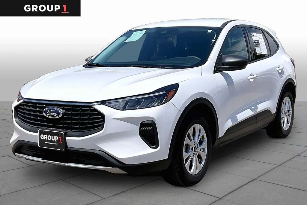 2025 Ford Escape Active — photo 1 of 13