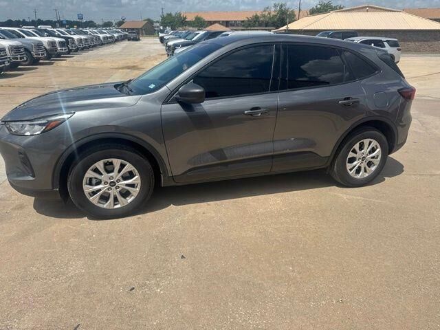 2025 Ford Escape Active — photo 1 of 33
