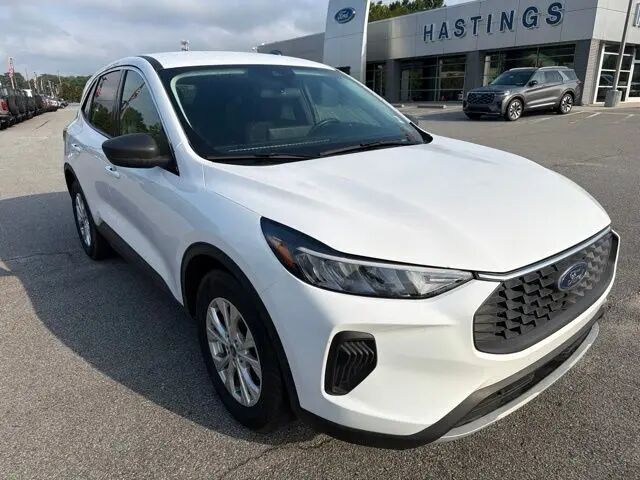 2023 Ford Escape Active — photo 1 of 13