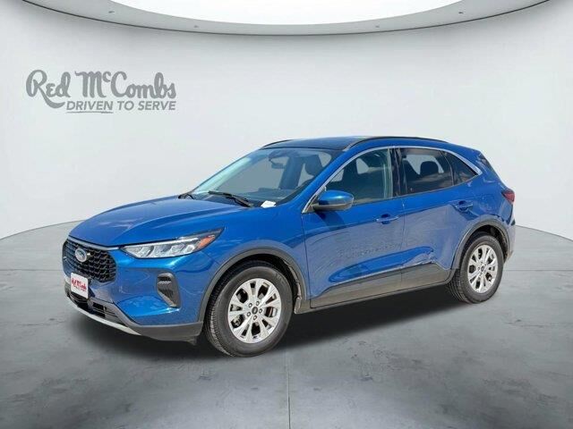 2023 Ford Escape Active — photo 1 of 13