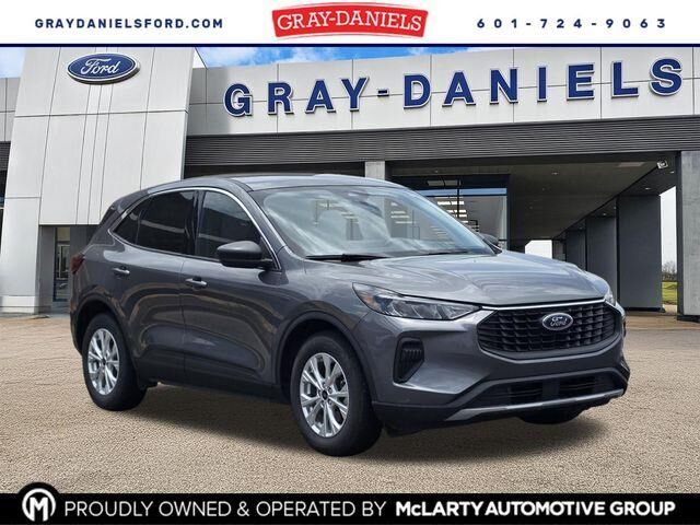 2024 Ford Escape Active — photo 1 of 13