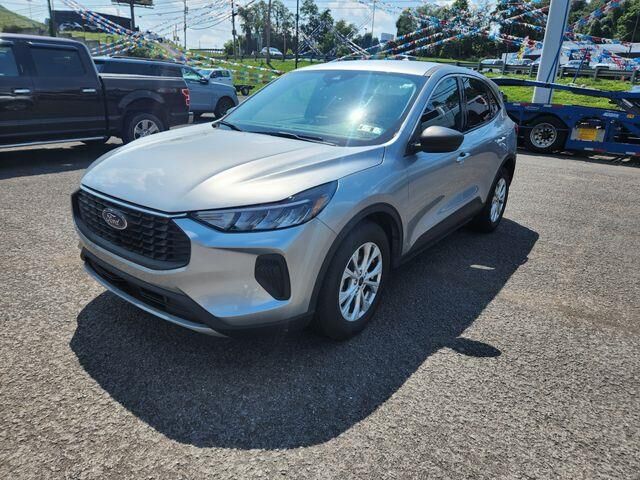 2024 Ford Escape Active — photo 1 of 27