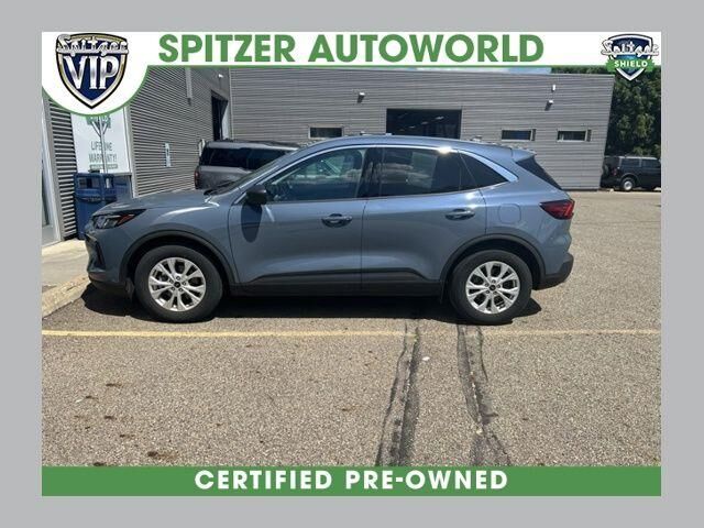 2024 Ford Escape Active — photo 1 of 11