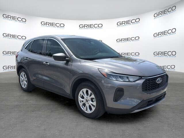 2024 Ford Escape Active — photo 1 of 13