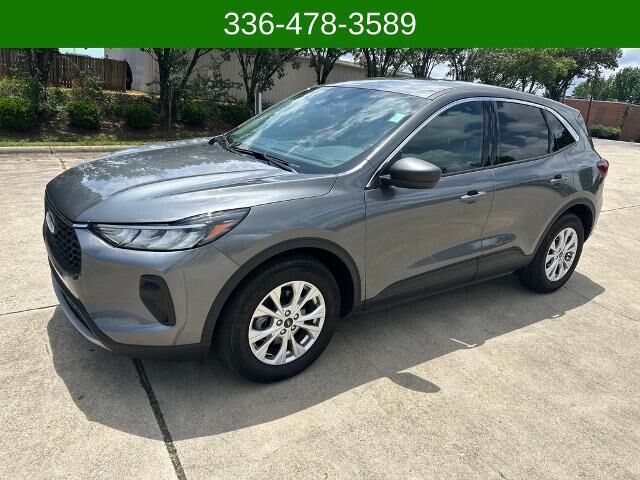 2024 Ford Escape Active — photo 1 of 88