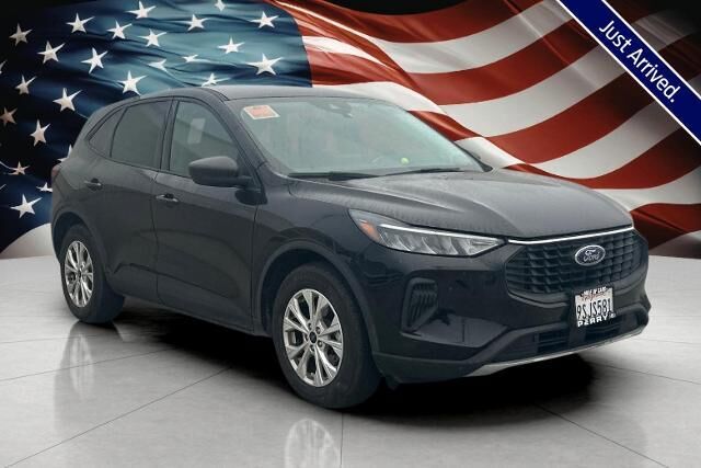 2025 Ford Escape Active — photo 1 of 7