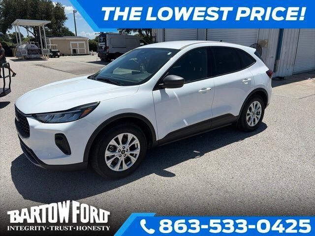 2025 Ford Escape Active — photo 1 of 26