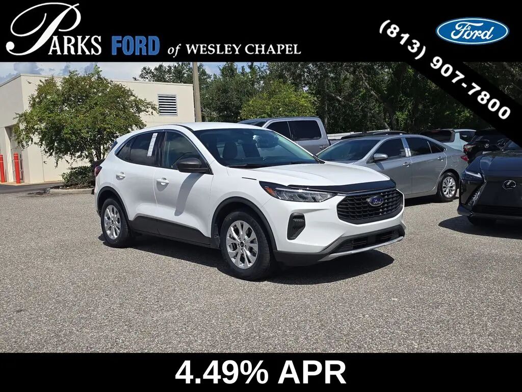 2023 Ford Escape Active — photo 1 of 13