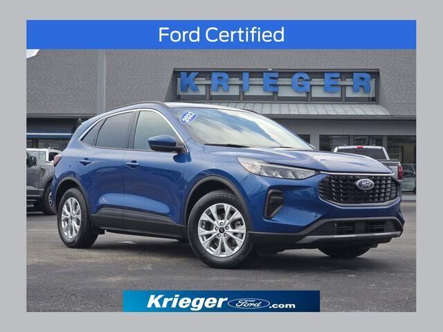2023 Ford Escape Active — photo 1 of 26