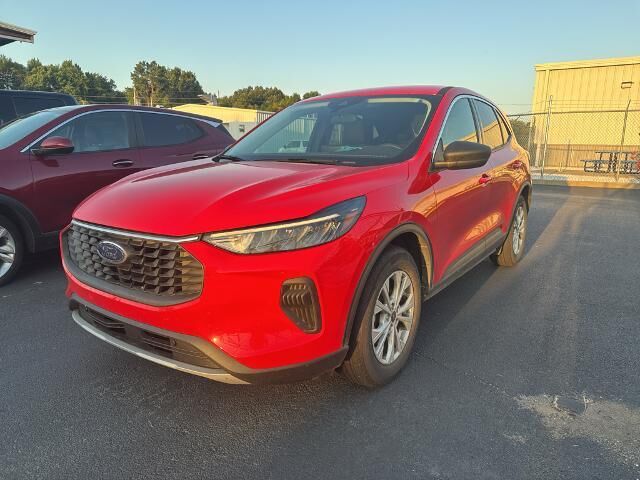 2024 Ford Escape Active — photo 1 of 13