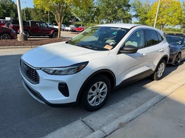 2024 Ford Escape Active — photo 1 of 27