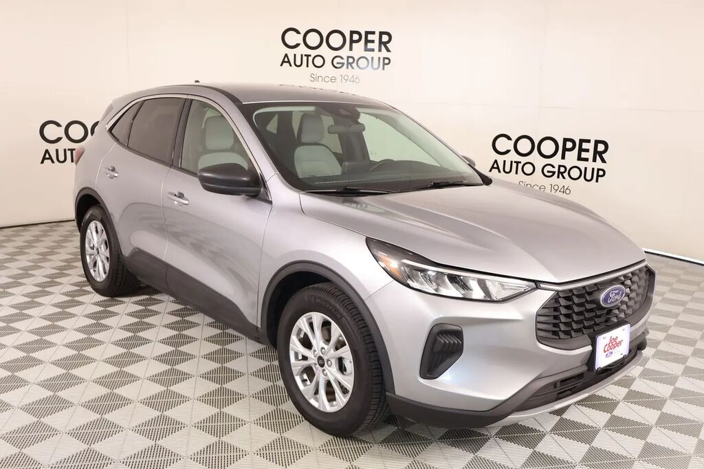 2024 Ford Escape Active — photo 1 of 19