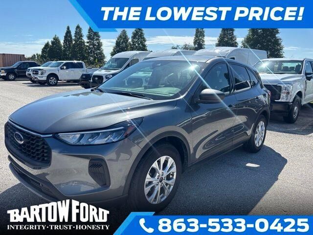 2025 Ford Escape Active — photo 1 of 12