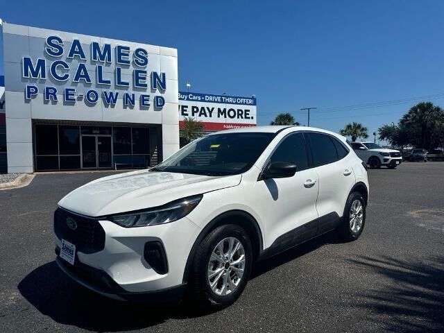2023 Ford Escape Active — photo 1 of 13