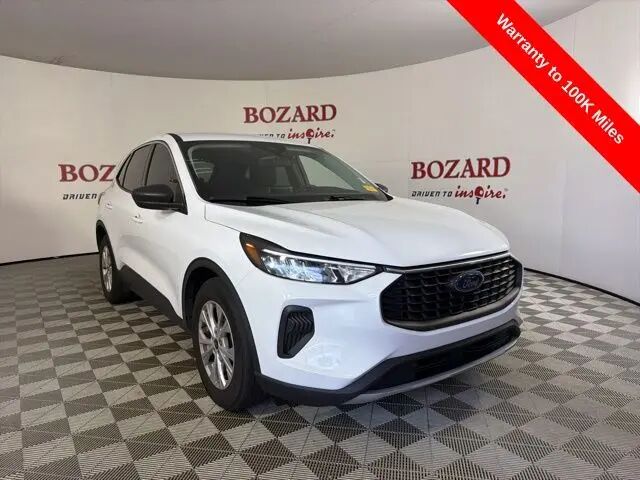 2023 Ford Escape Active — photo 1 of 13