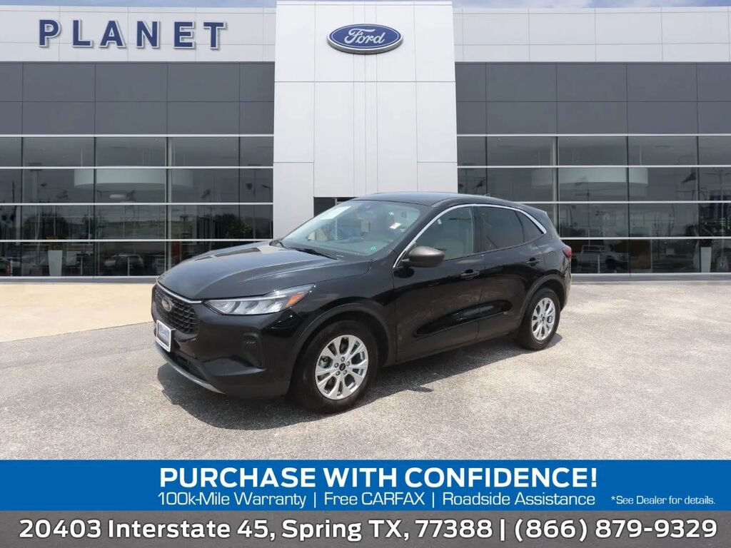 2023 Ford Escape Active — photo 1 of 11