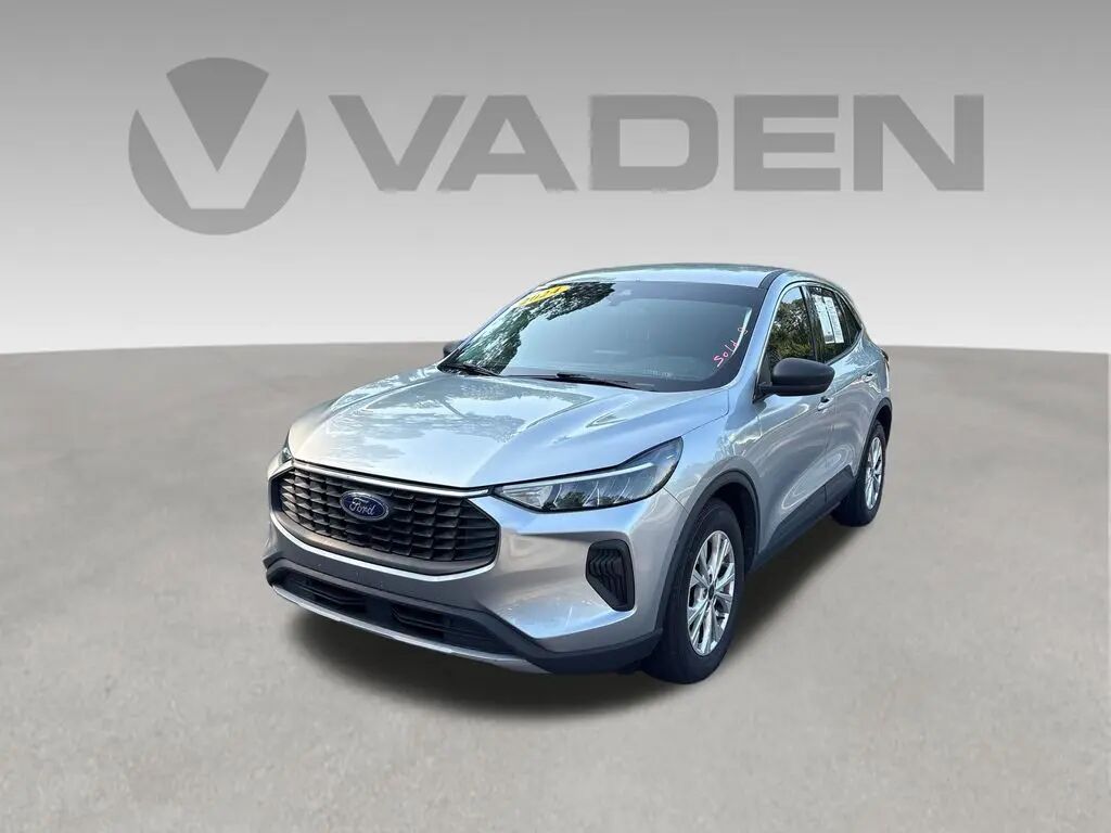 2024 Ford Escape Active — photo 1 of 39