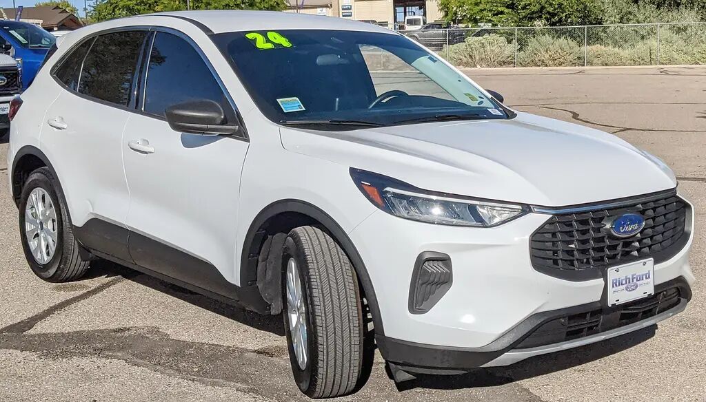 2024 Ford Escape Active — photo 1 of 13