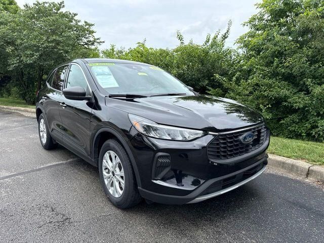 2024 Ford Escape Active — photo 1 of 38