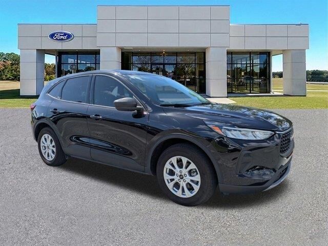 2025 Ford Escape Active — photo 1 of 26