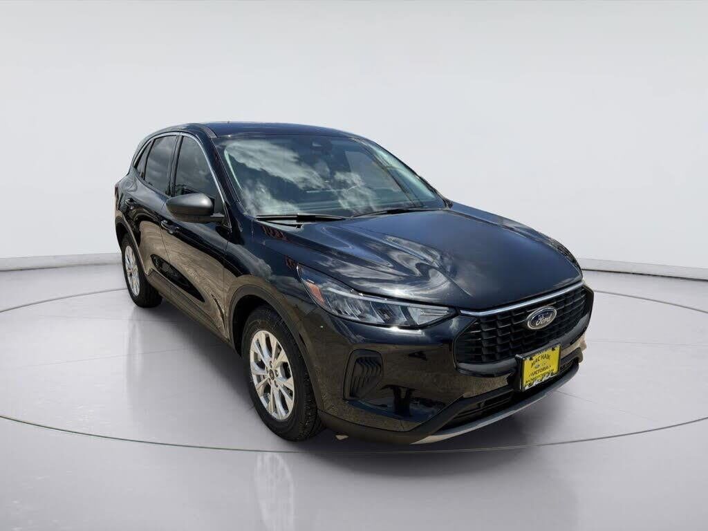 2023 Ford Escape Active — photo 1 of 14