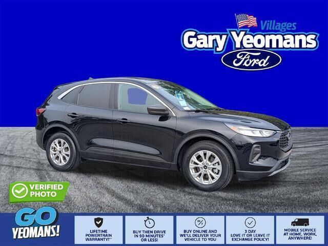 2023 Ford Escape Active — photo 1 of 26