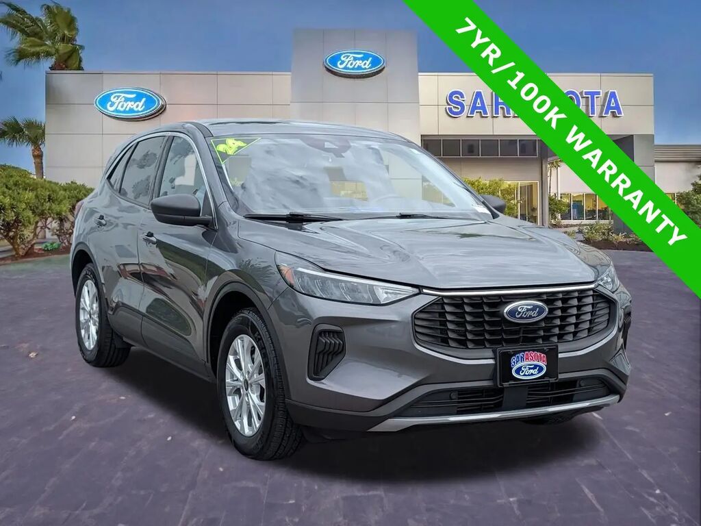 2024 Ford Escape Active — photo 1 of 13