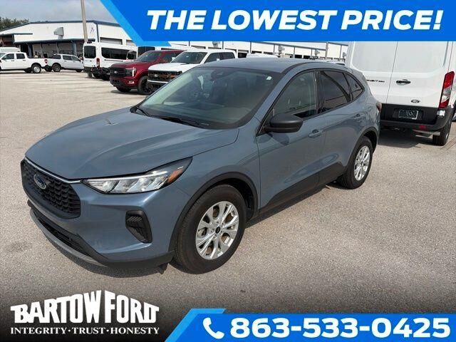 2025 Ford Escape Active — photo 1 of 26