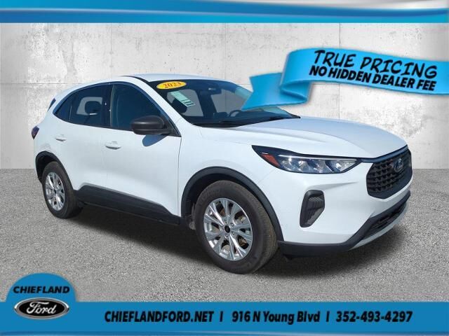2023 Ford Escape Active — photo 1 of 26