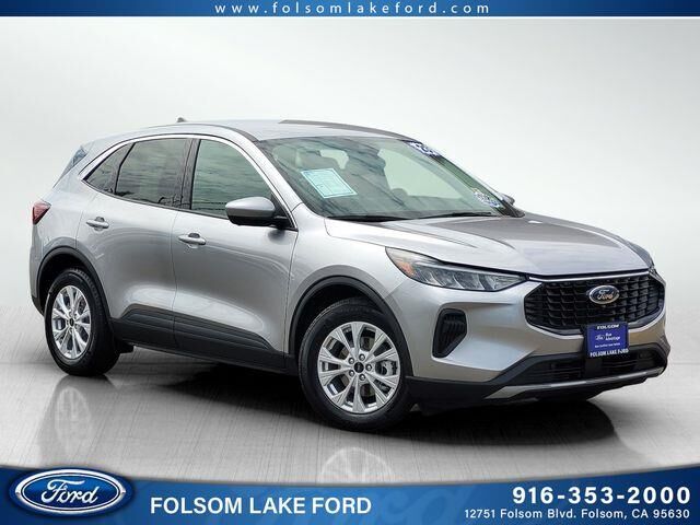 2023 Ford Escape Active — photo 1 of 26