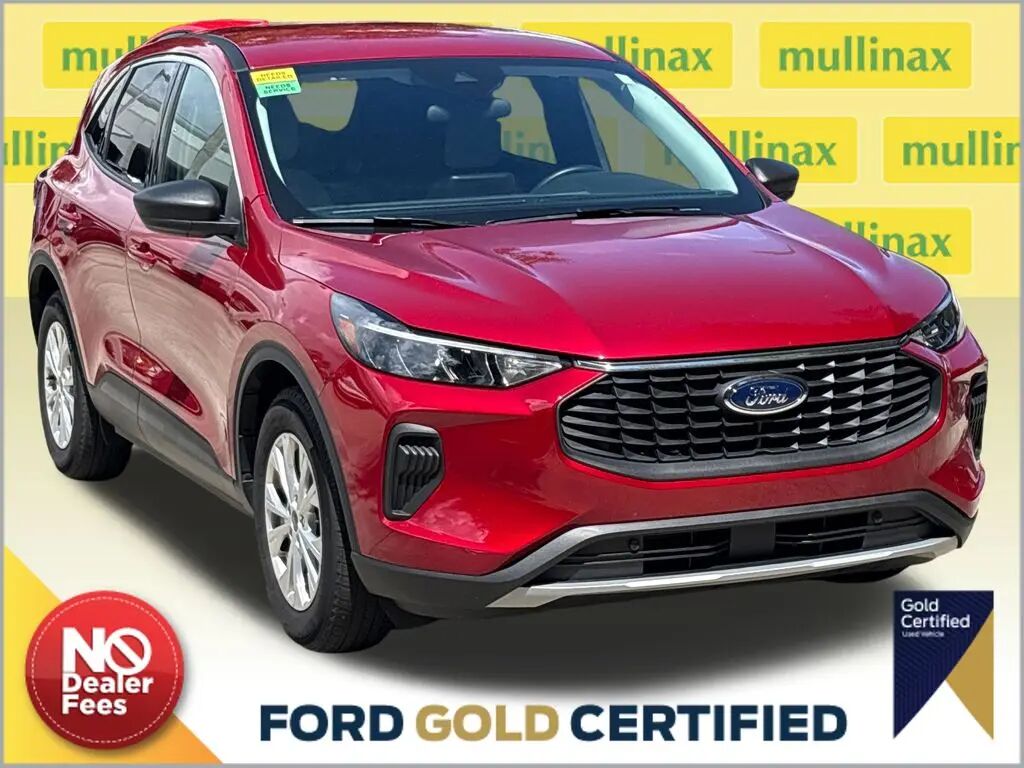 2023 Ford Escape Active — photo 1 of 32