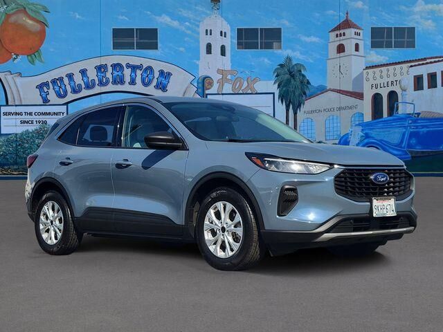 2024 Ford Escape Active — photo 1 of 50