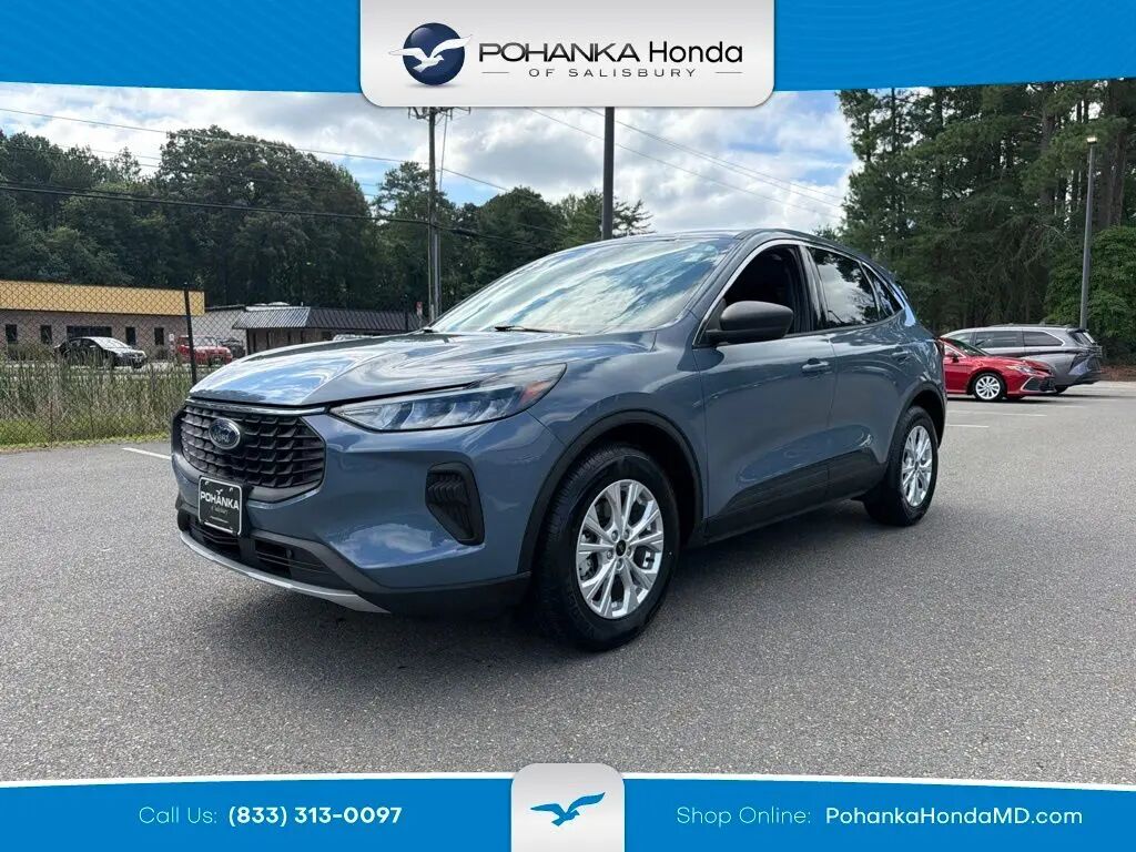 2024 Ford Escape Active — photo 1 of 39