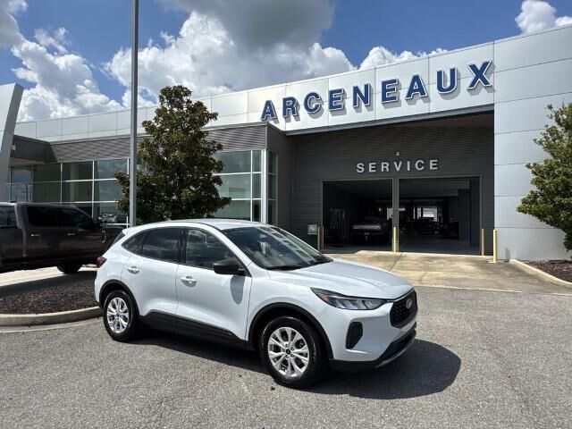 2025 Ford Escape Active — photo 1 of 13