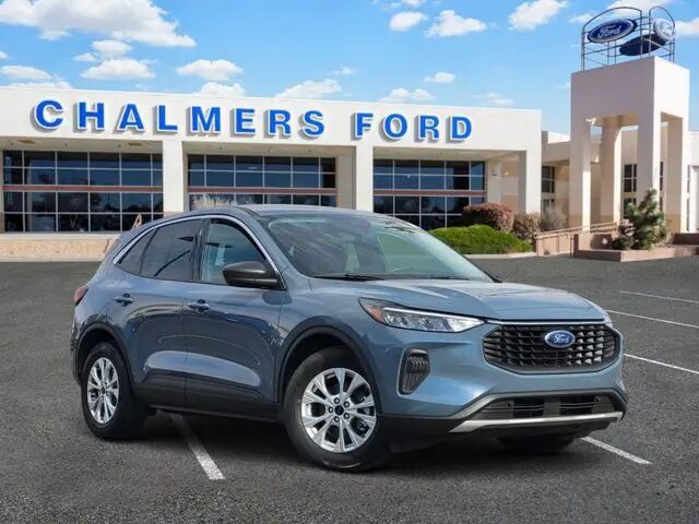 2023 Ford Escape Active — photo 1 of 26