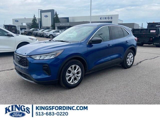 2023 Ford Escape Active — photo 1 of 26