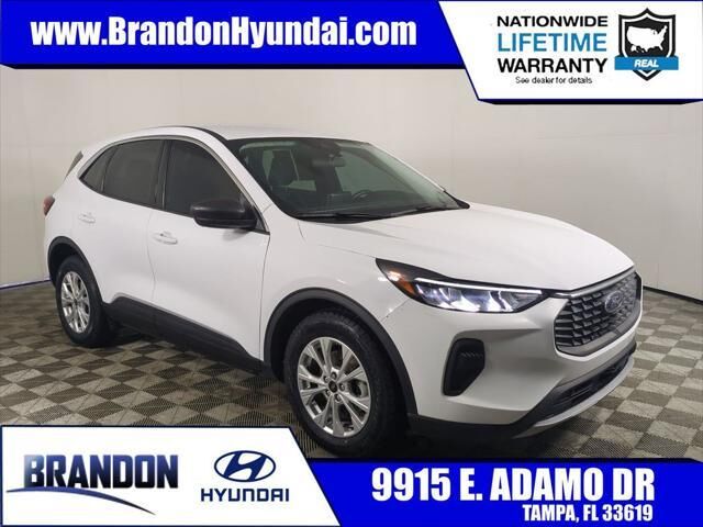 2023 Ford Escape Active — photo 1 of 2