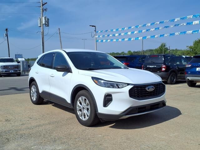 2024 Ford Escape Active — photo 1 of 26