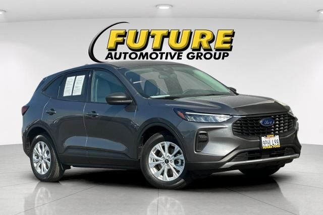 2025 Ford Escape Active — photo 1 of 26