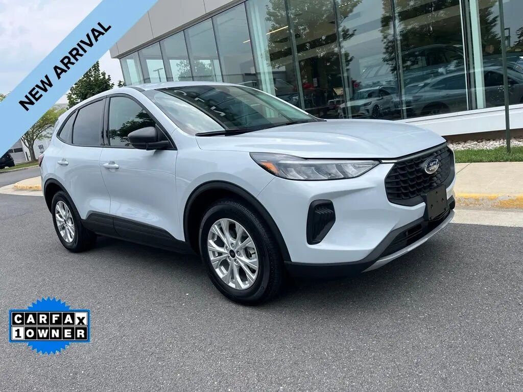 2025 Ford Escape Active — photo 1 of 22
