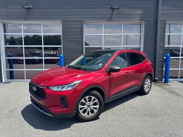 2025 Ford Escape Active — photo 1 of 36