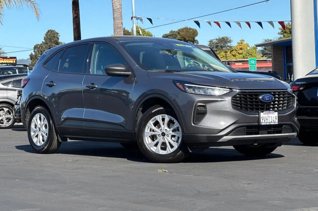 2025 Ford Escape Active — photo 1 of 51