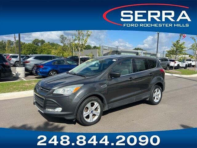 2015 Ford Escape SE — photo 1 of 26