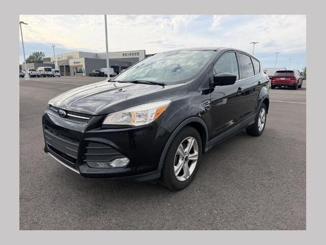 2015 Ford Escape SE — photo 1 of 27