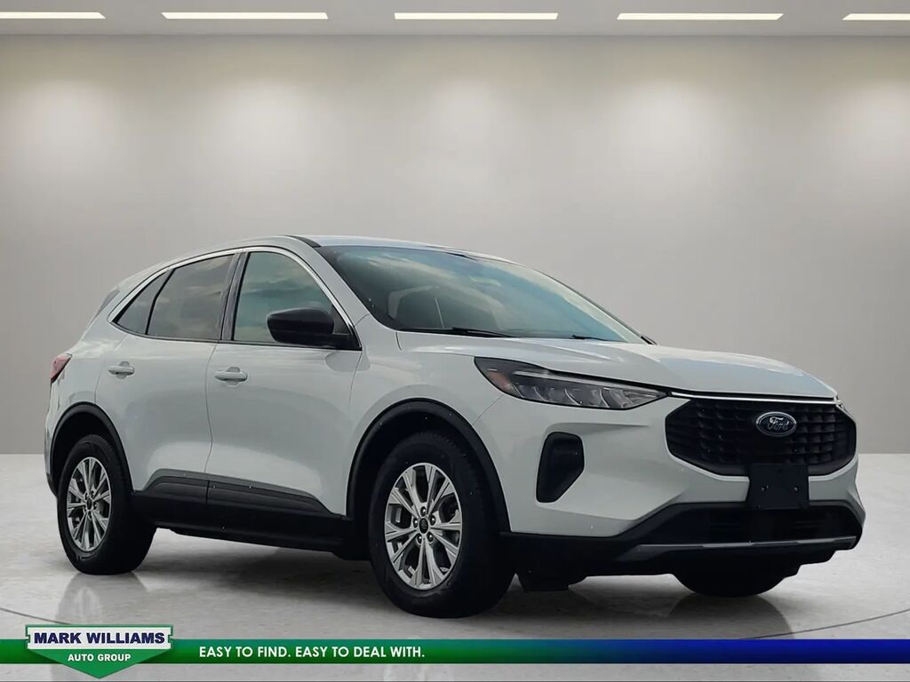 2023 Ford Escape Hybrid Active — photo 1 of 13