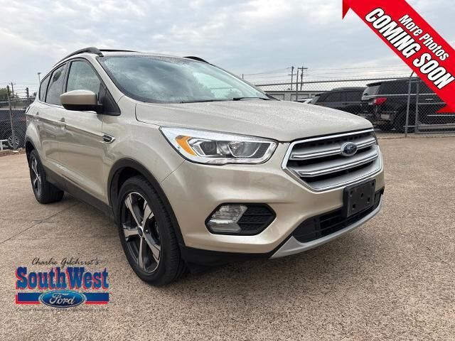 2018 Ford Escape SEL — photo 1 of 13