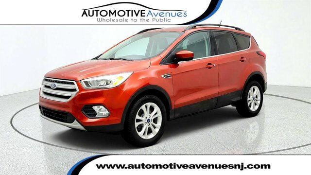 2019 Ford Escape SEL — photo 1 of 1