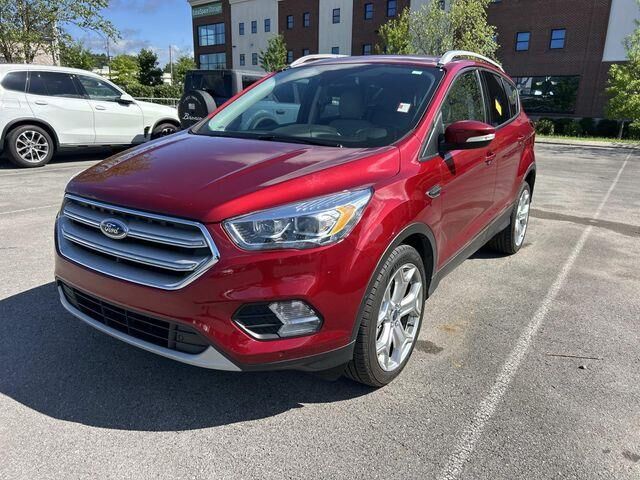 2019 Ford Escape Titanium — photo 1 of 6