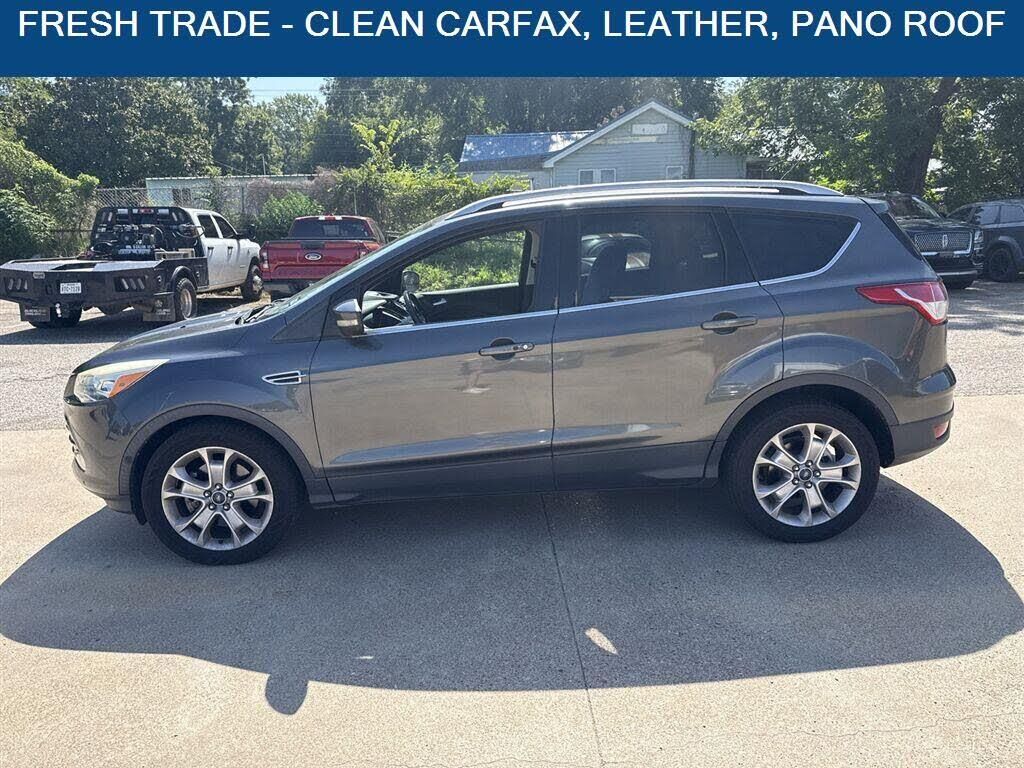 2016 Ford Escape Titanium — photo 1 of 4