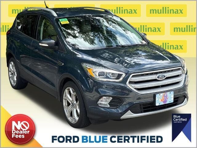 2019 Ford Escape Titanium — photo 1 of 10